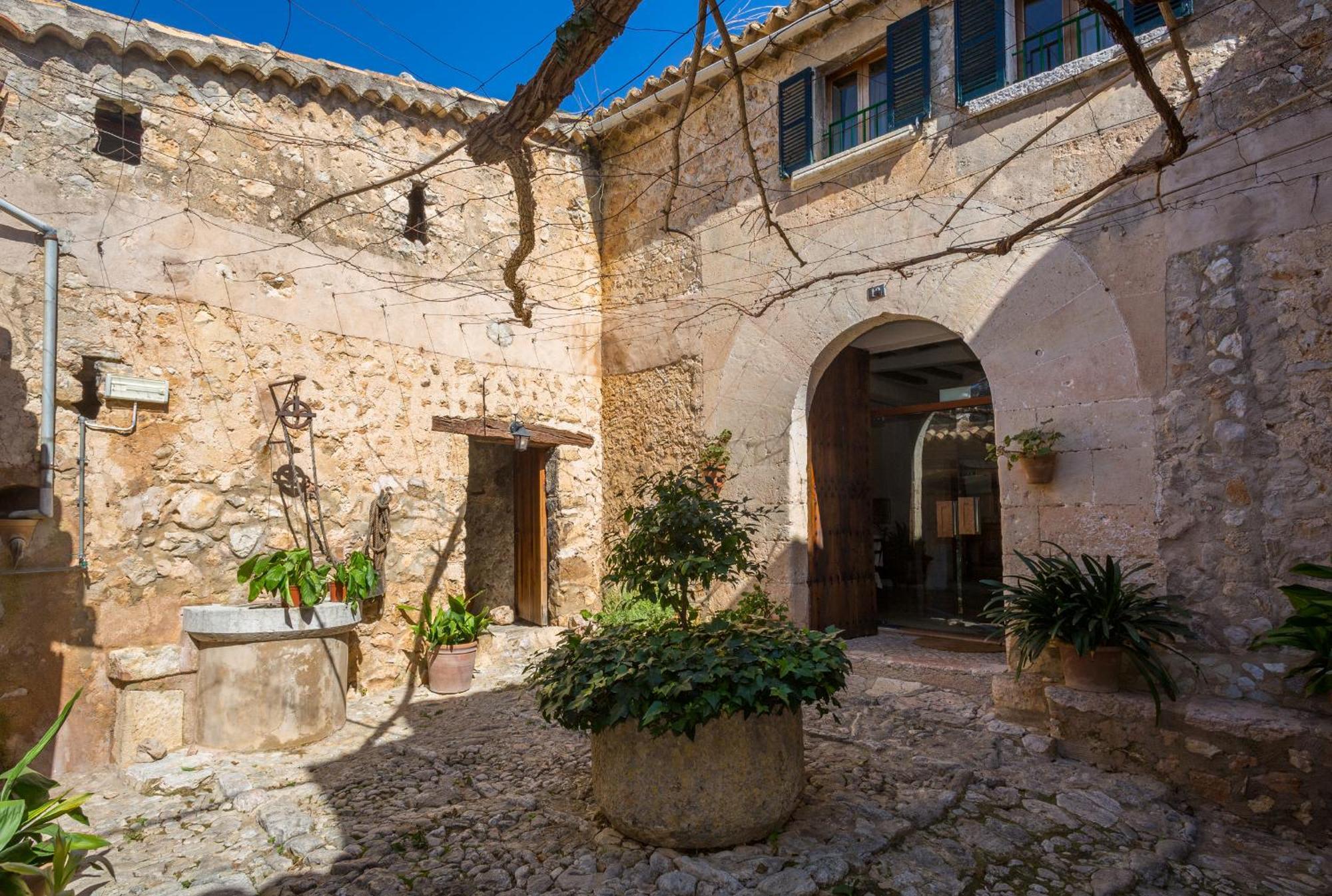 Finca Es Castell Binibona Bagian luar foto